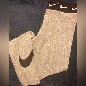 Nike Women’s Leg-a-See Leggings In Gray Size M